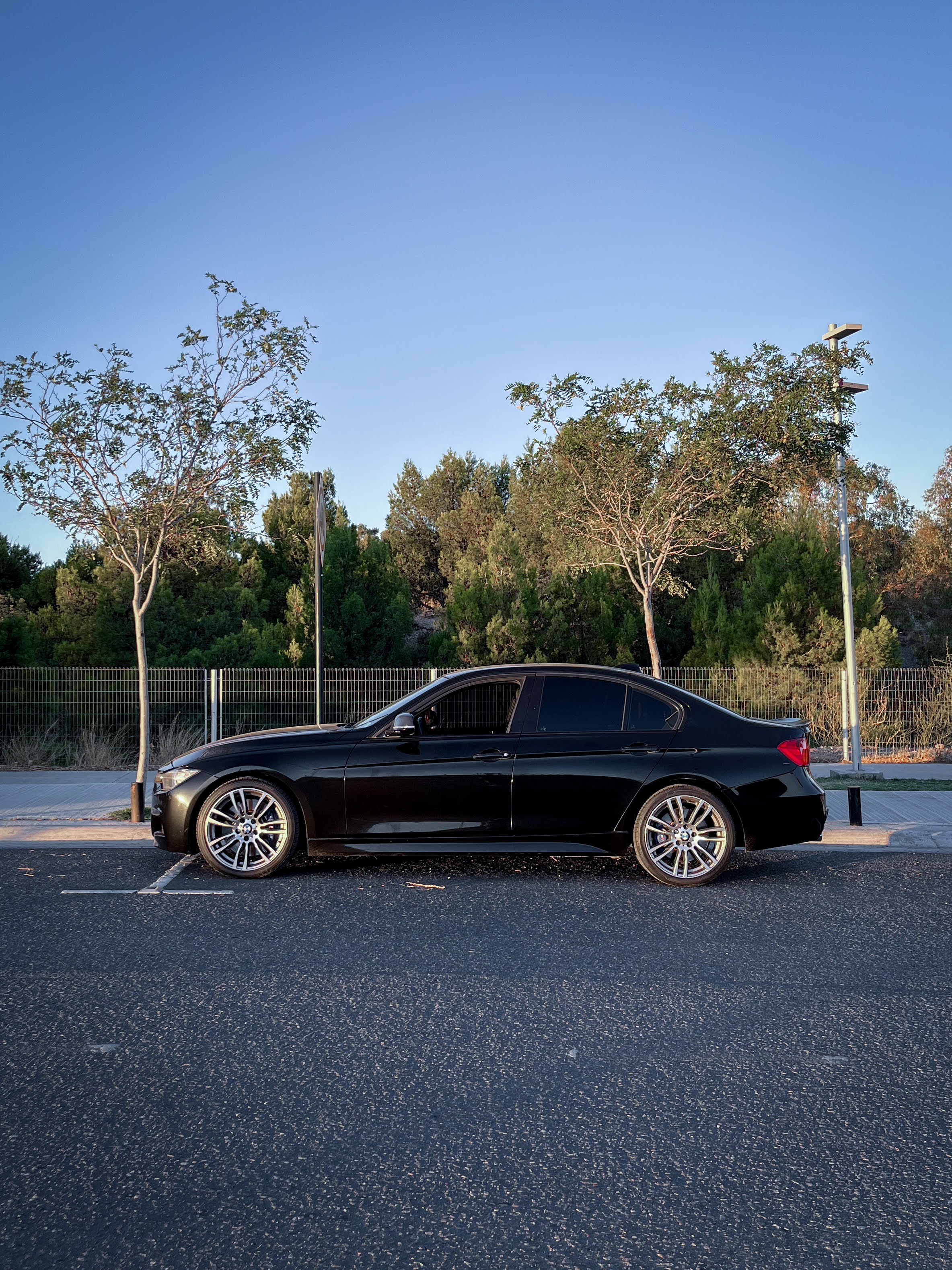 Mira las publicaciones de Santos Garage en Motordil