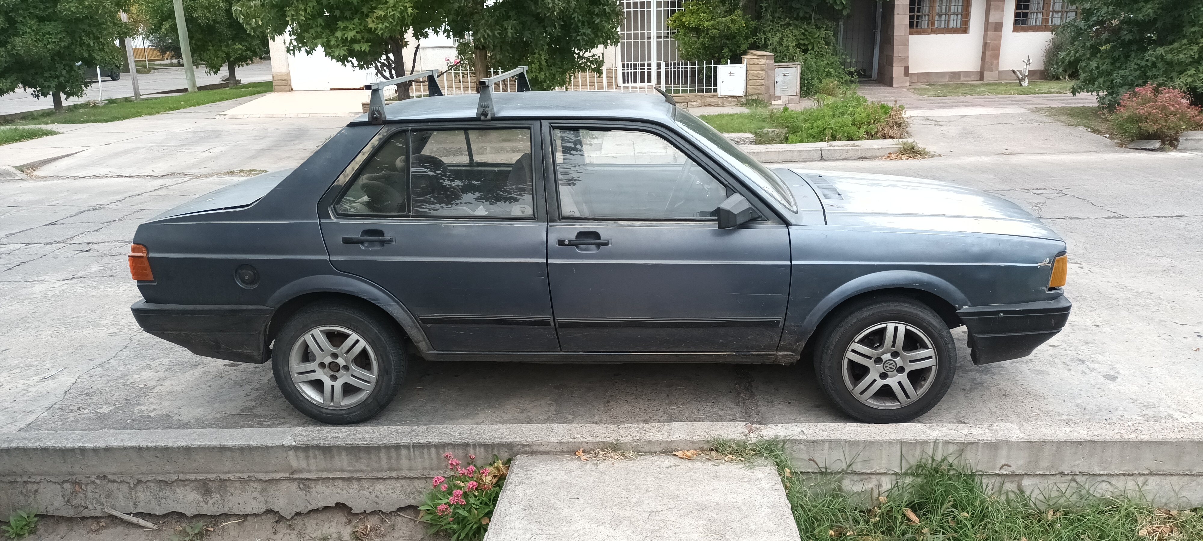 Mira las publicaciones de Emiliano Andrada  en Motordil