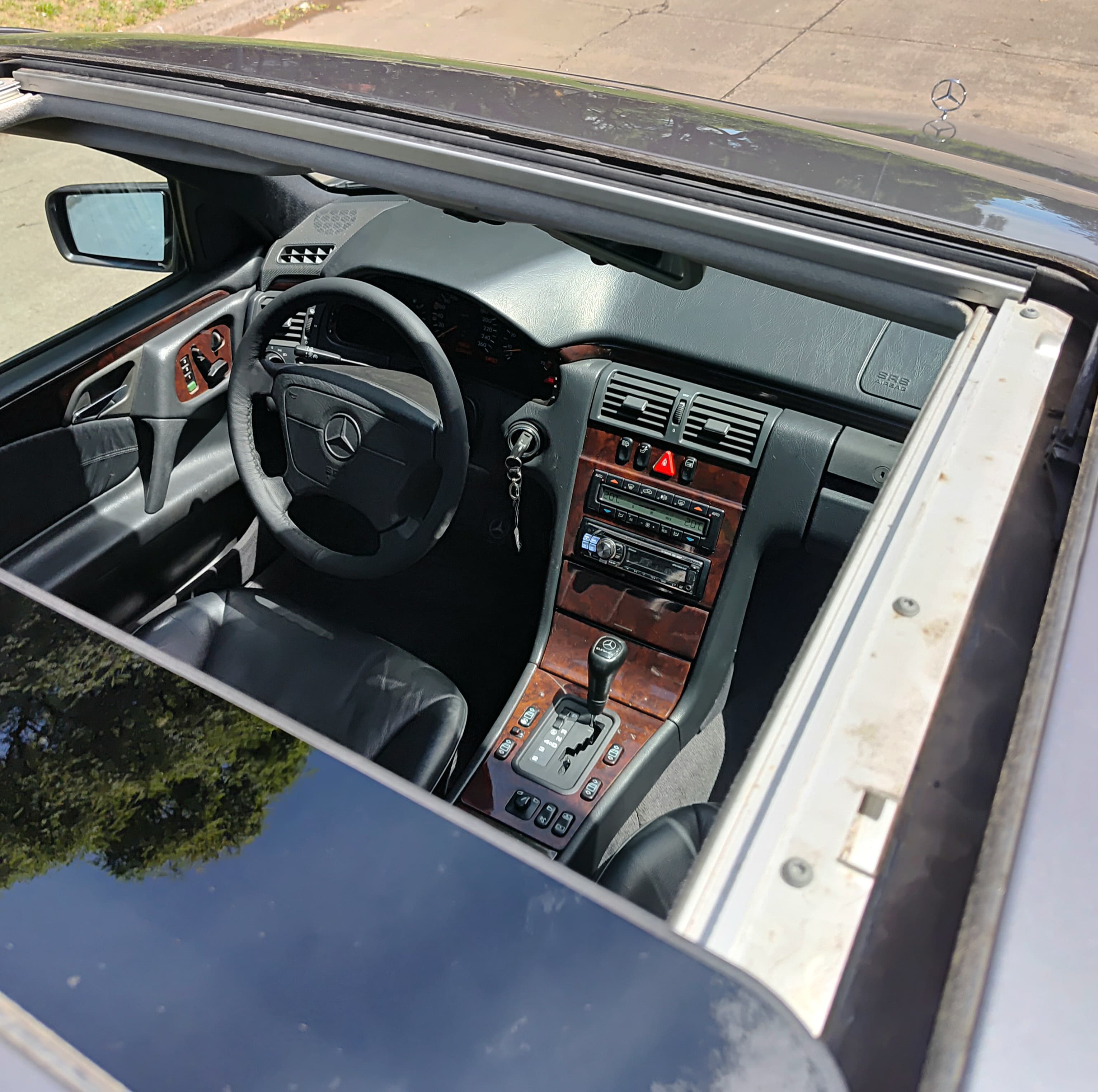 Mira esta publicación de Mercedes Benz Clase E 1997 en Motordil