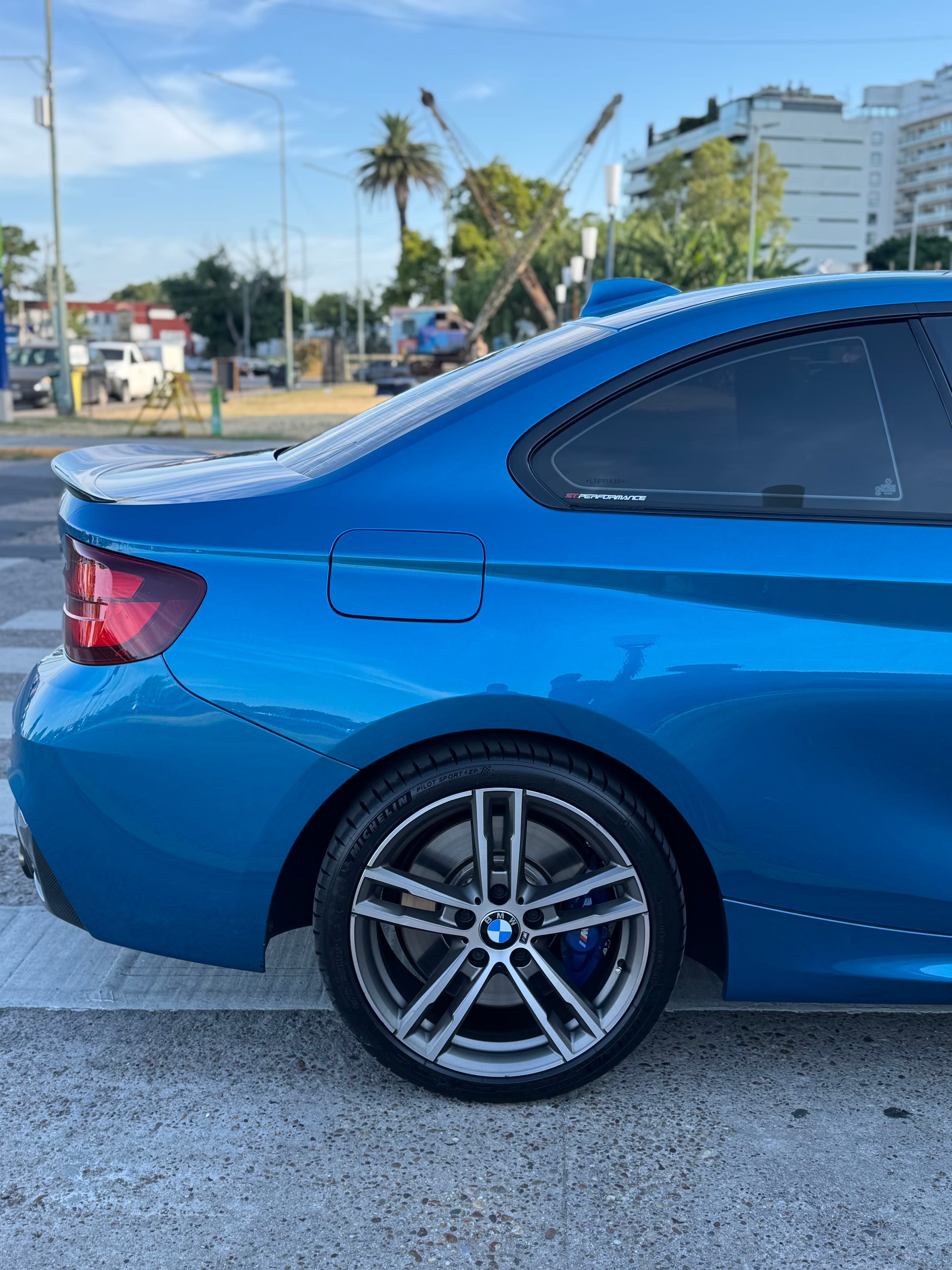 Mira esta publicación de BMW Serie 2 2020 en Motordil