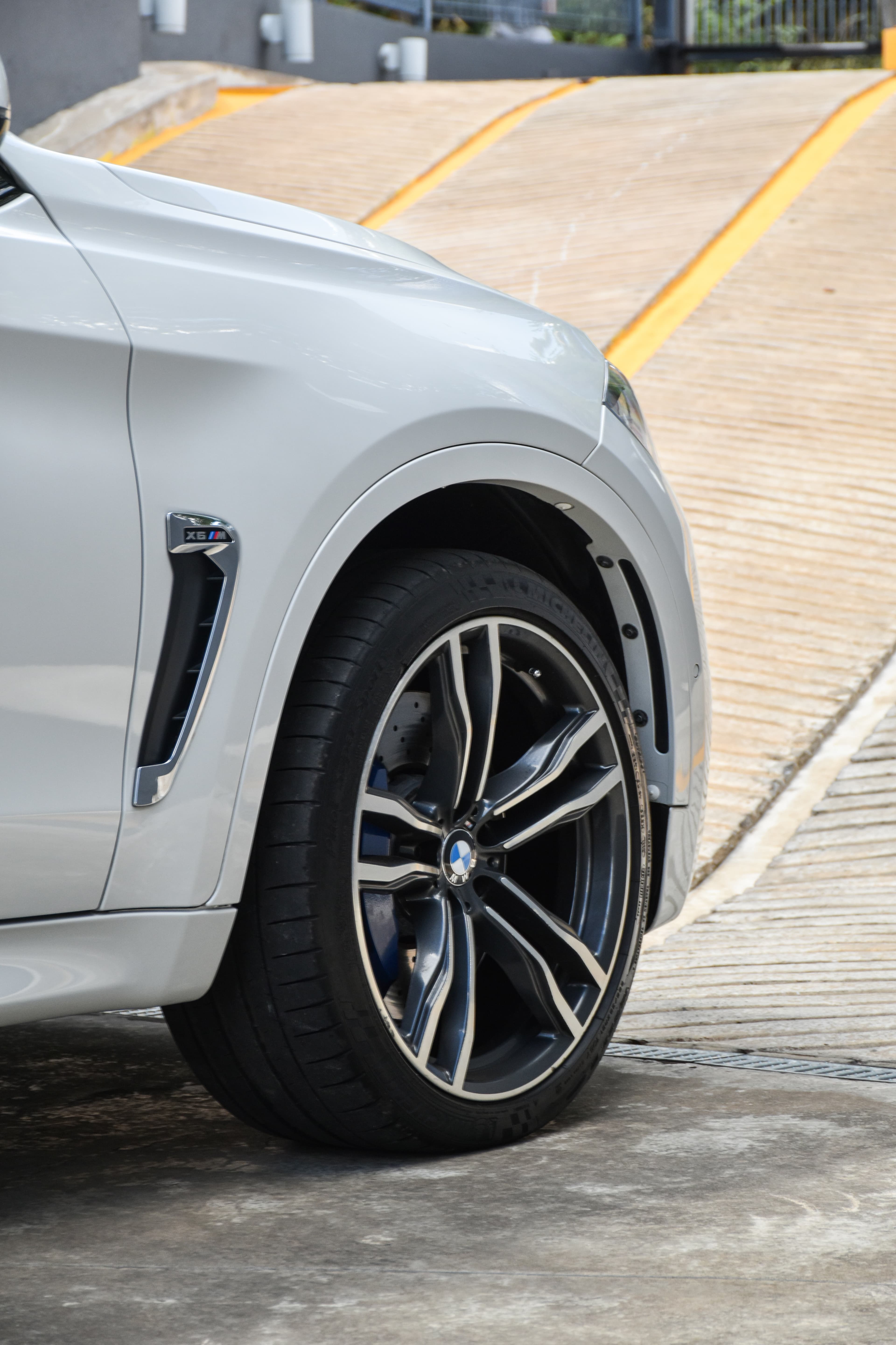 Mira esta publicación de BMW X6 2017 en Motordil