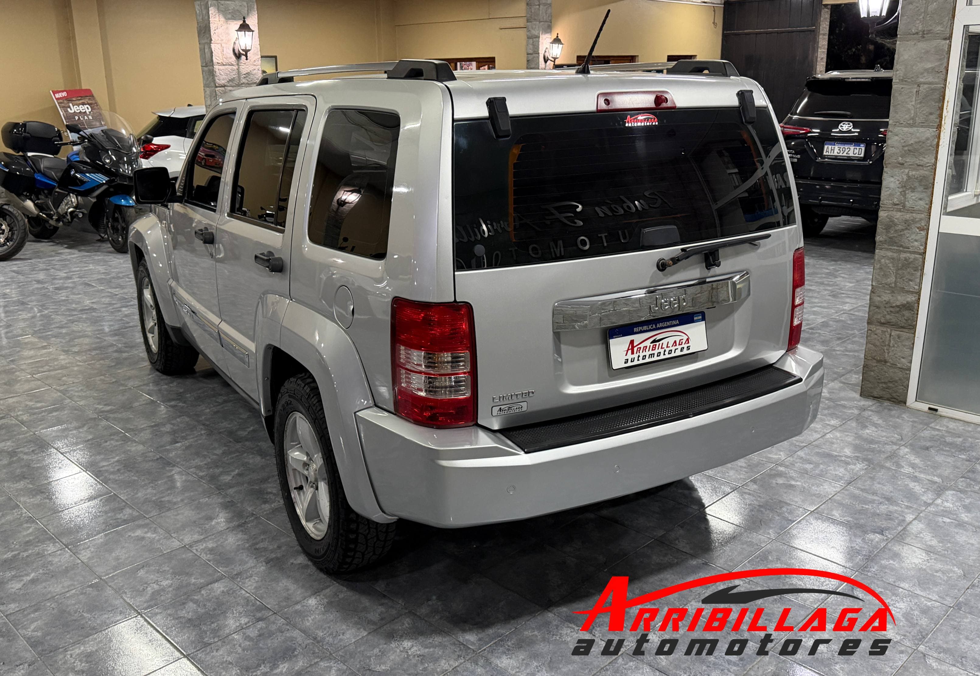 Mira esta publicación de Jeep Cherokee 2008 en Motordil