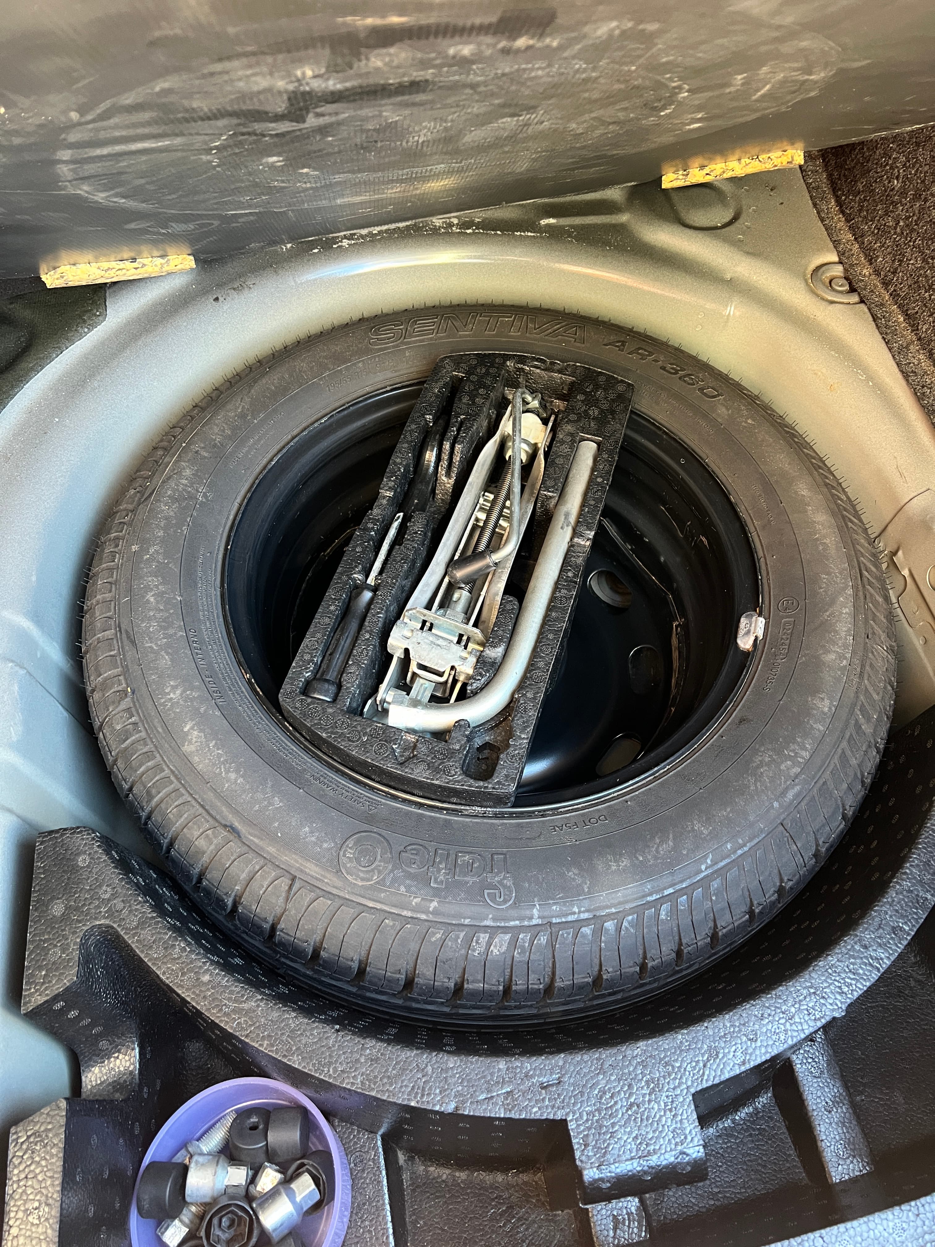 Mira esta publicación de Volkswagen Bora 2013 en Motordil