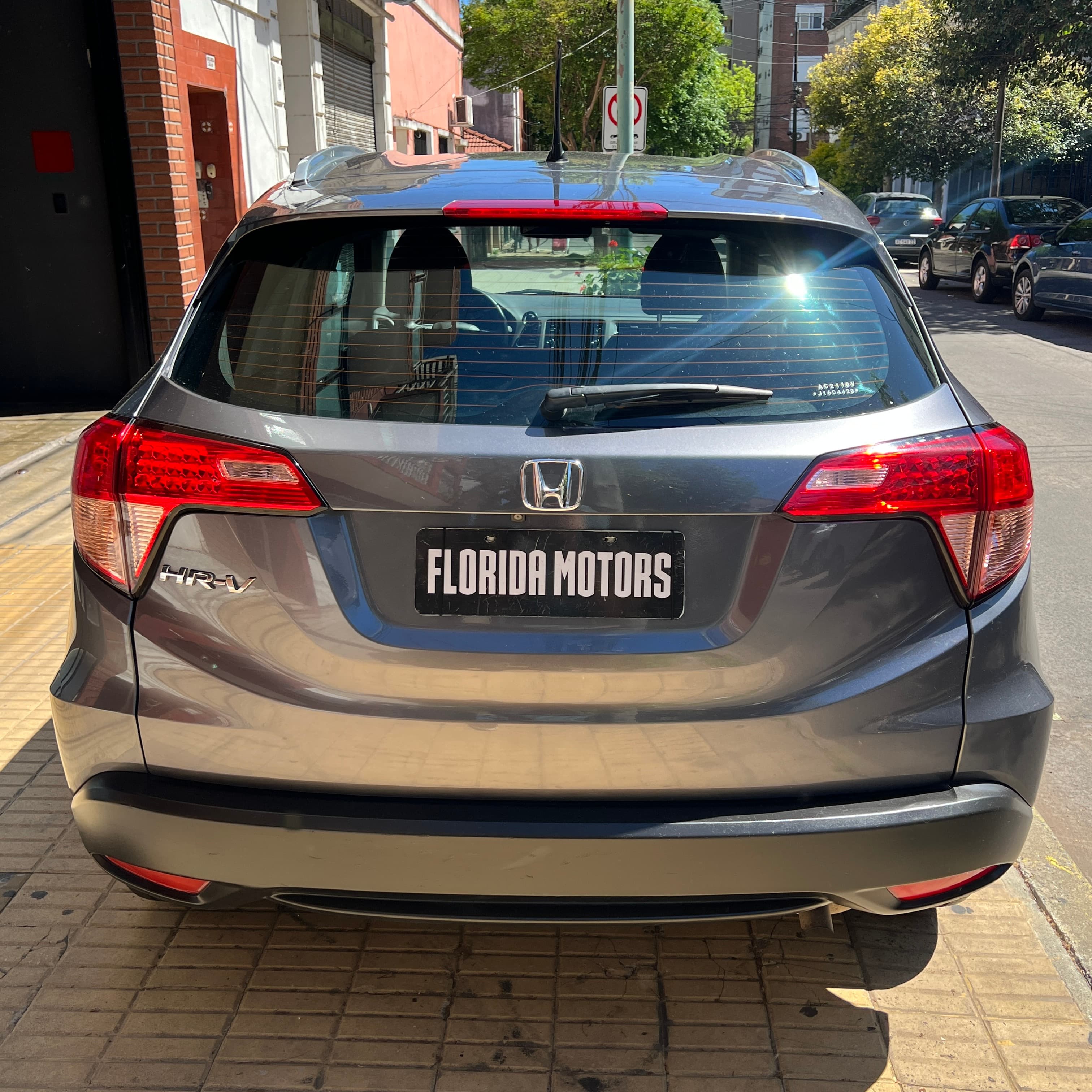 Mira esta publicación de Honda HRV 2018 en Motordil