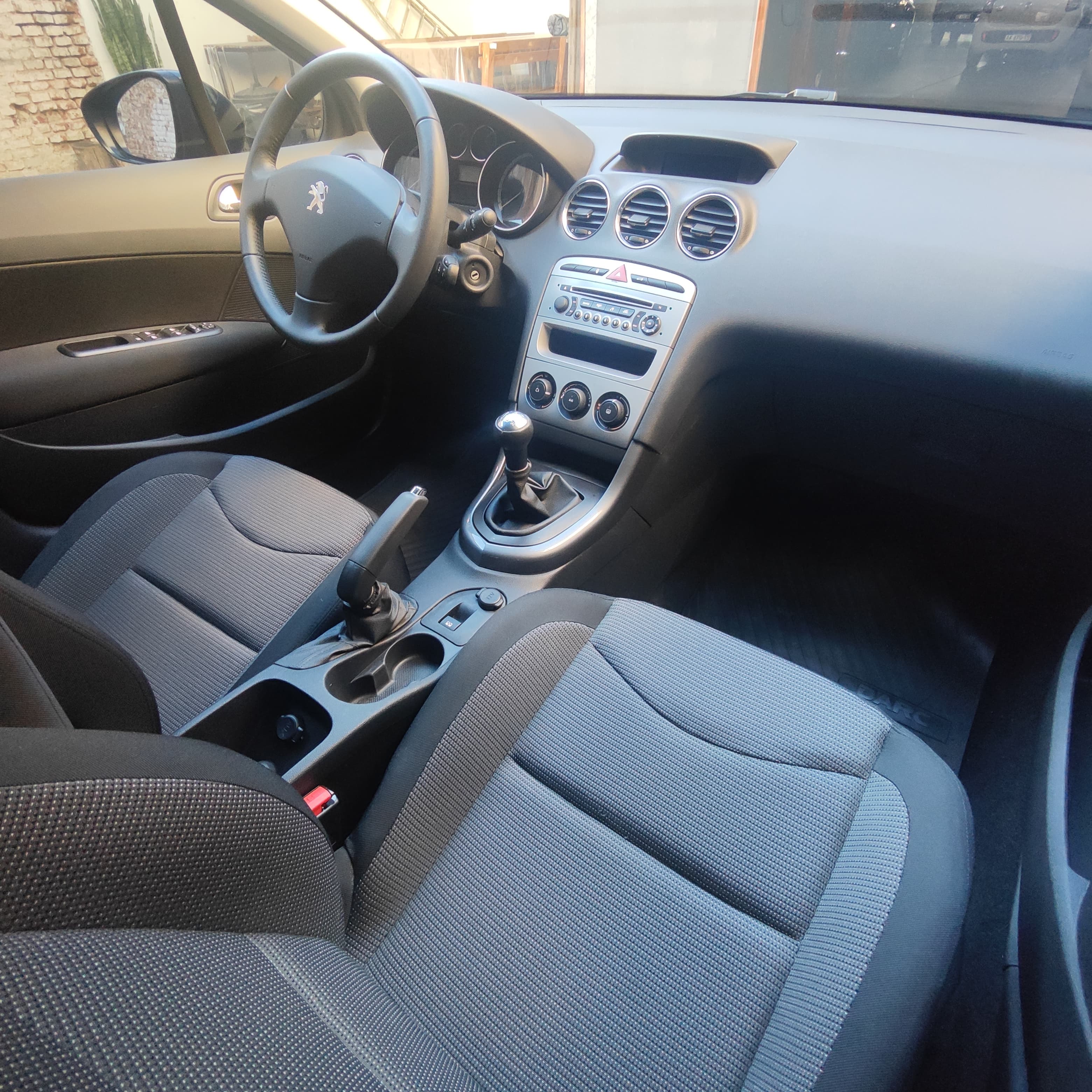 Mira esta publicación de Peugeot 308 2014 en Motordil