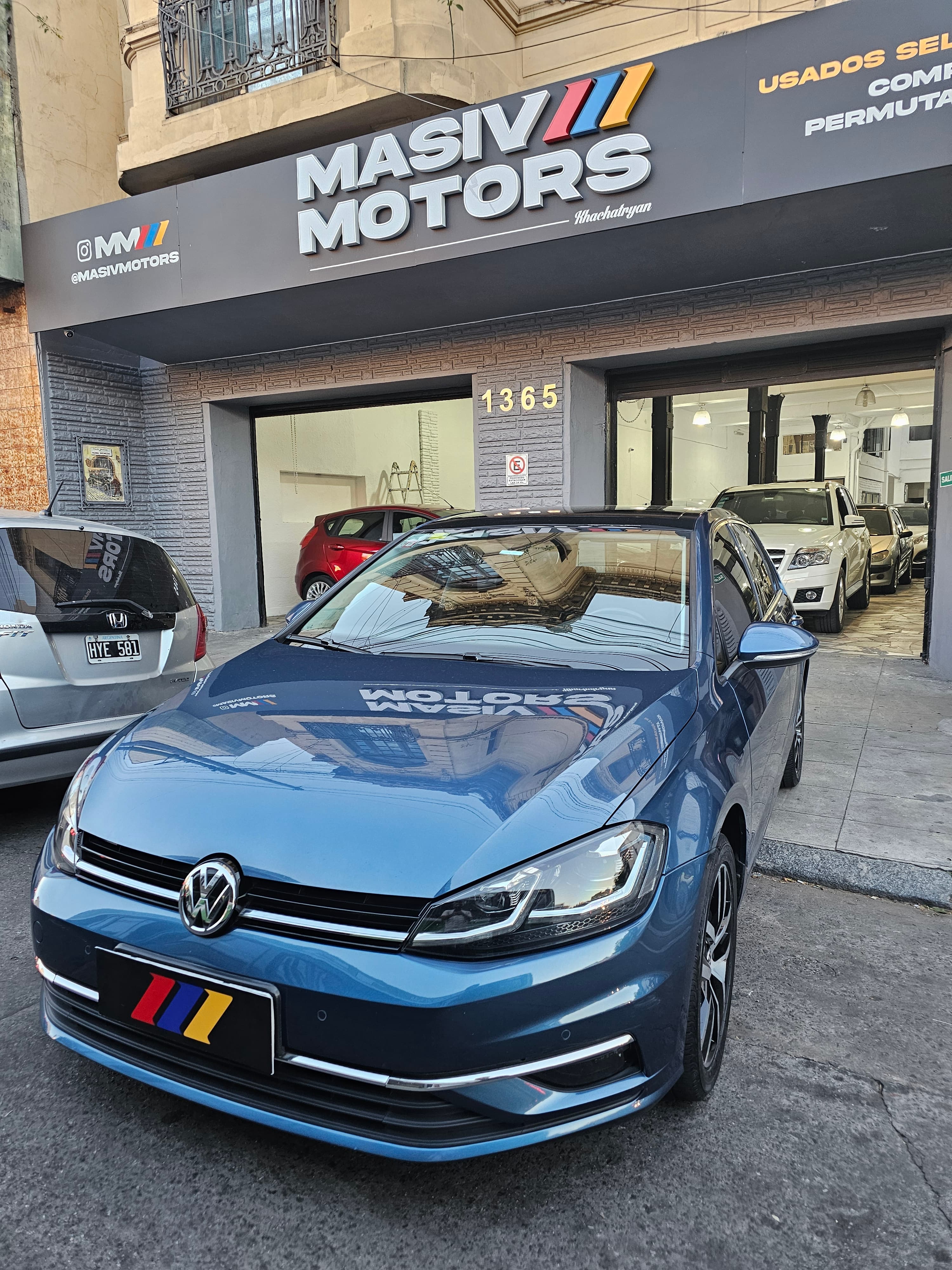 Mira esta publicación de Volkswagen Golf 2017 en Motordil