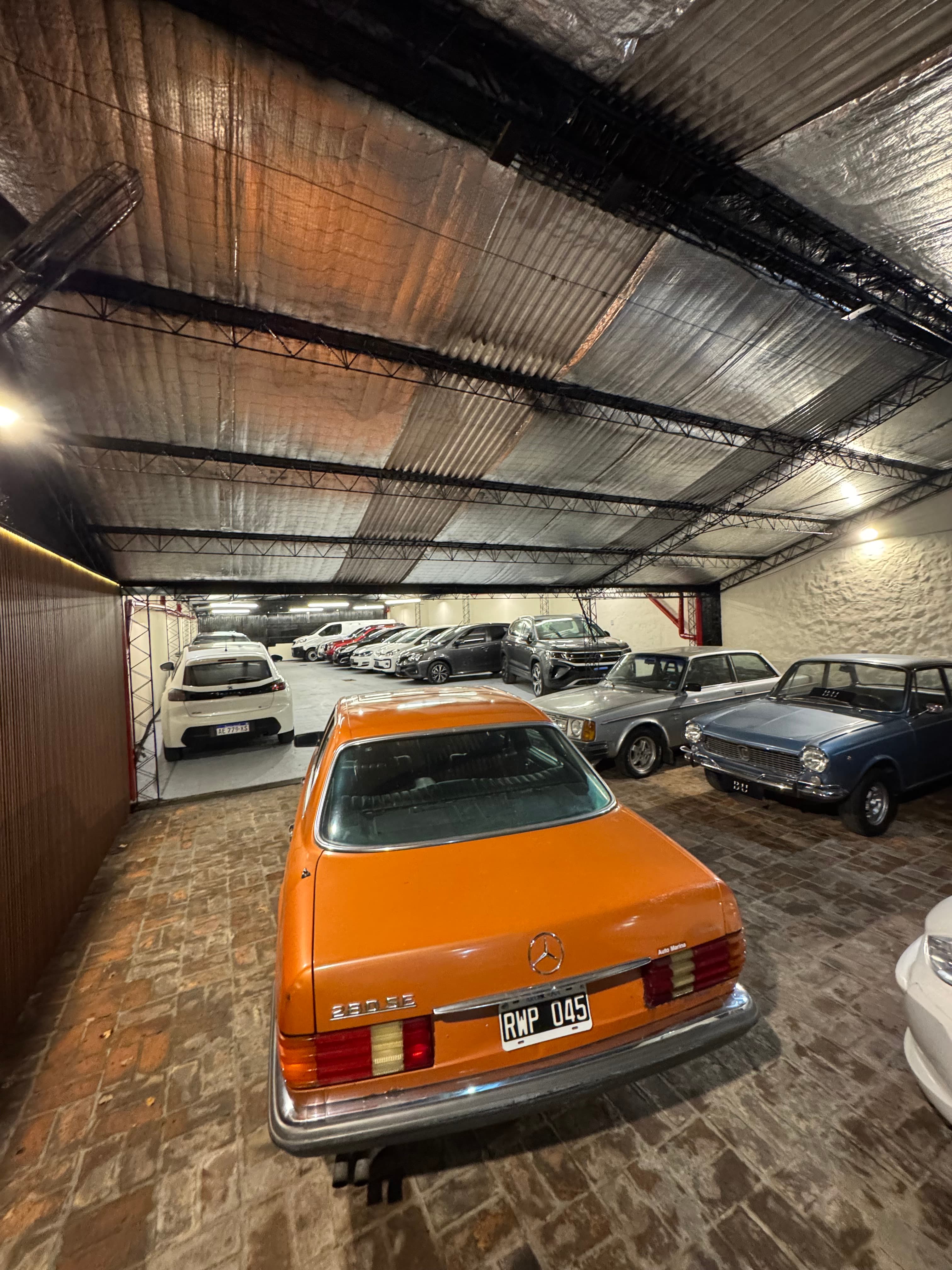 Banner BU Autos
