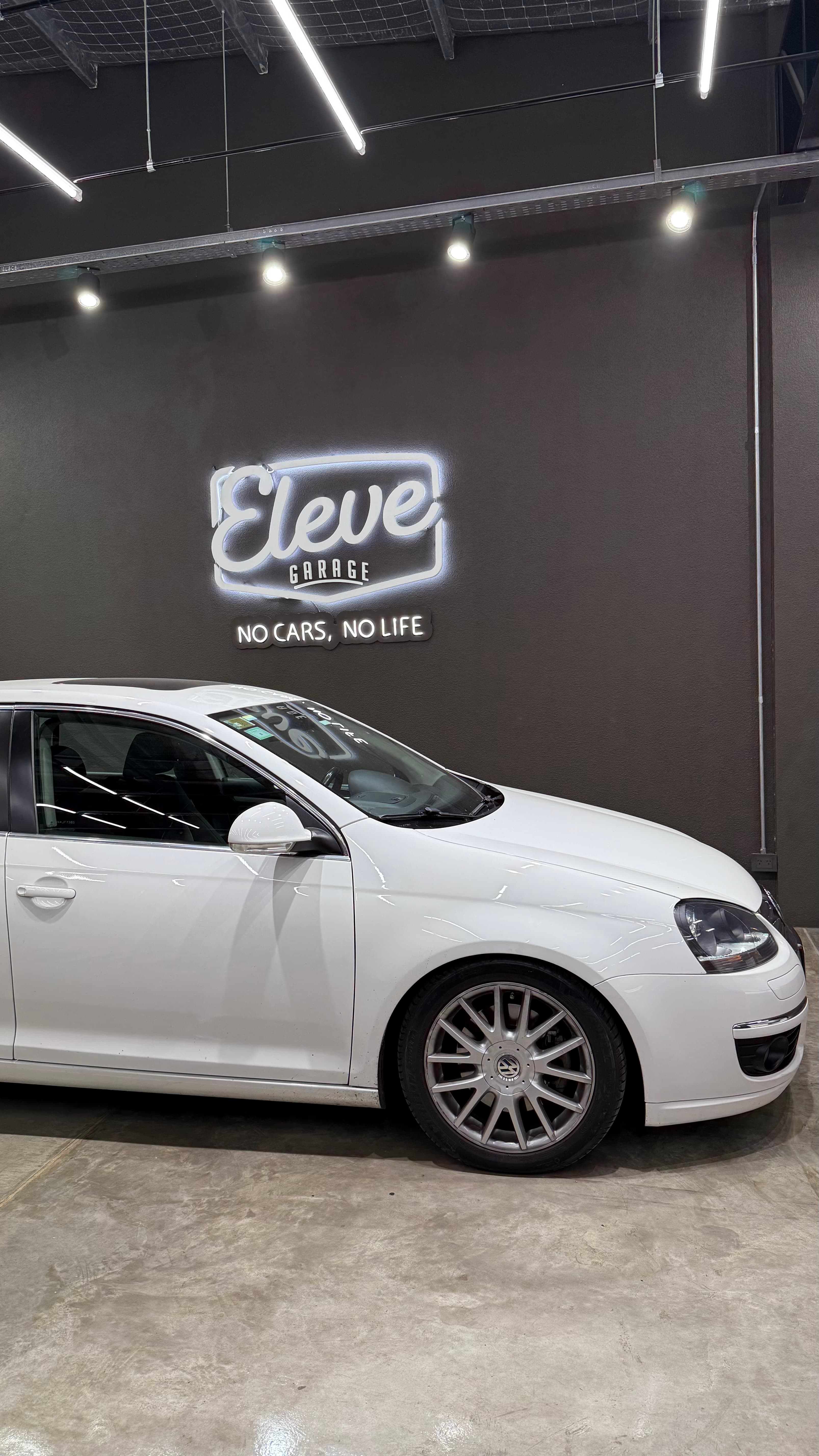 Banner Eleve Garage