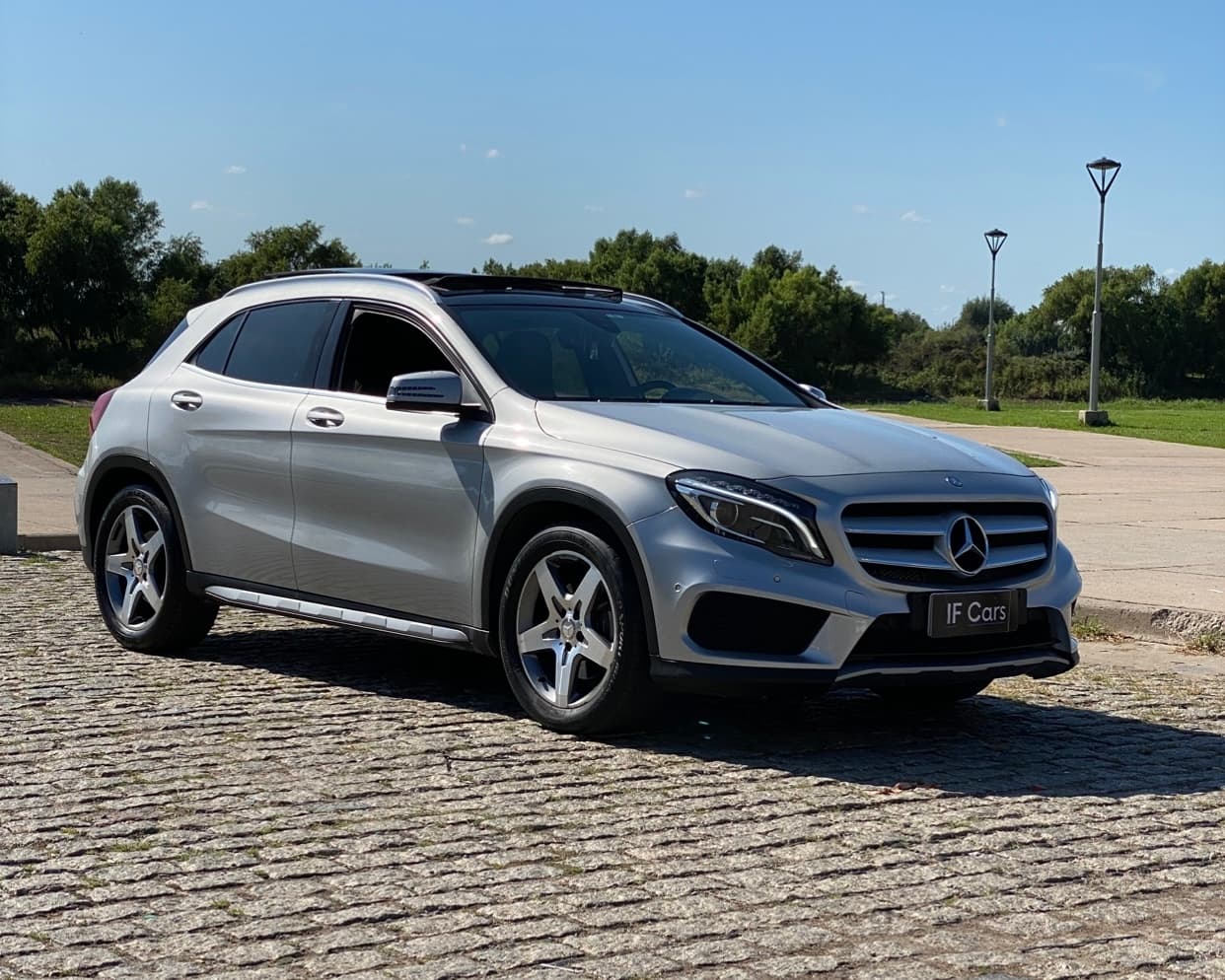 Banner IF Cars
