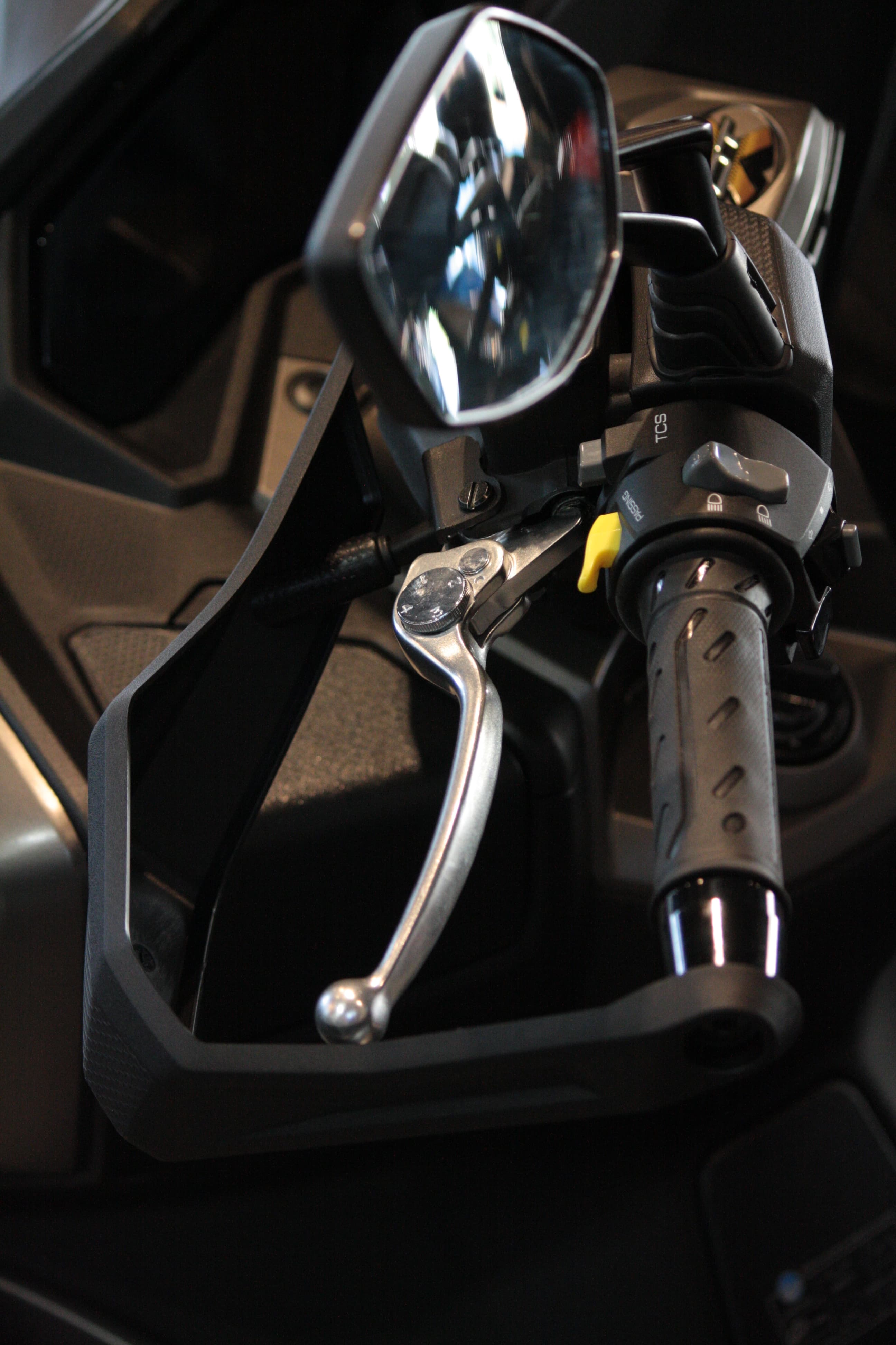 Kymco DTX 350 Foto #11