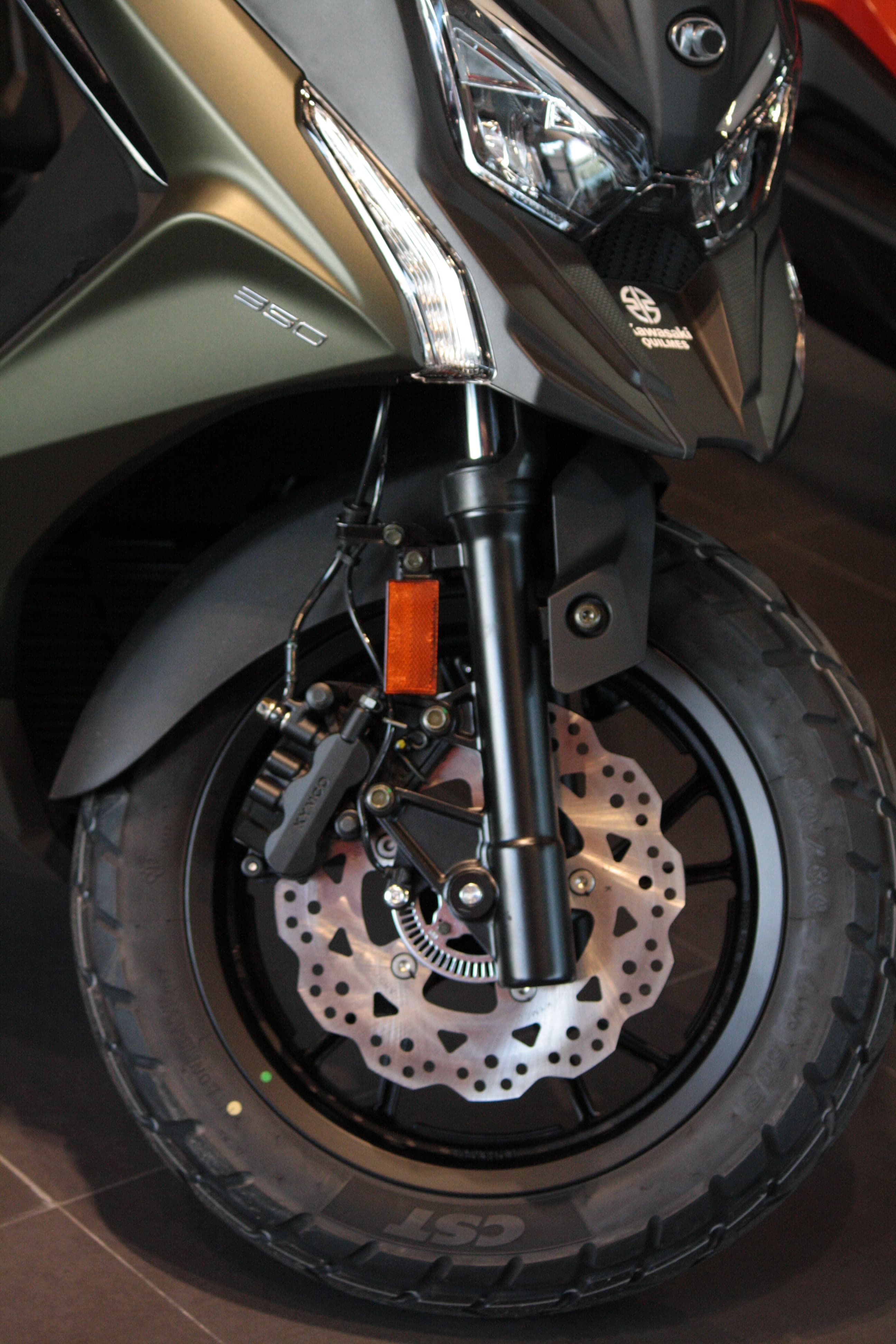 Kymco DTX 350 Foto #13