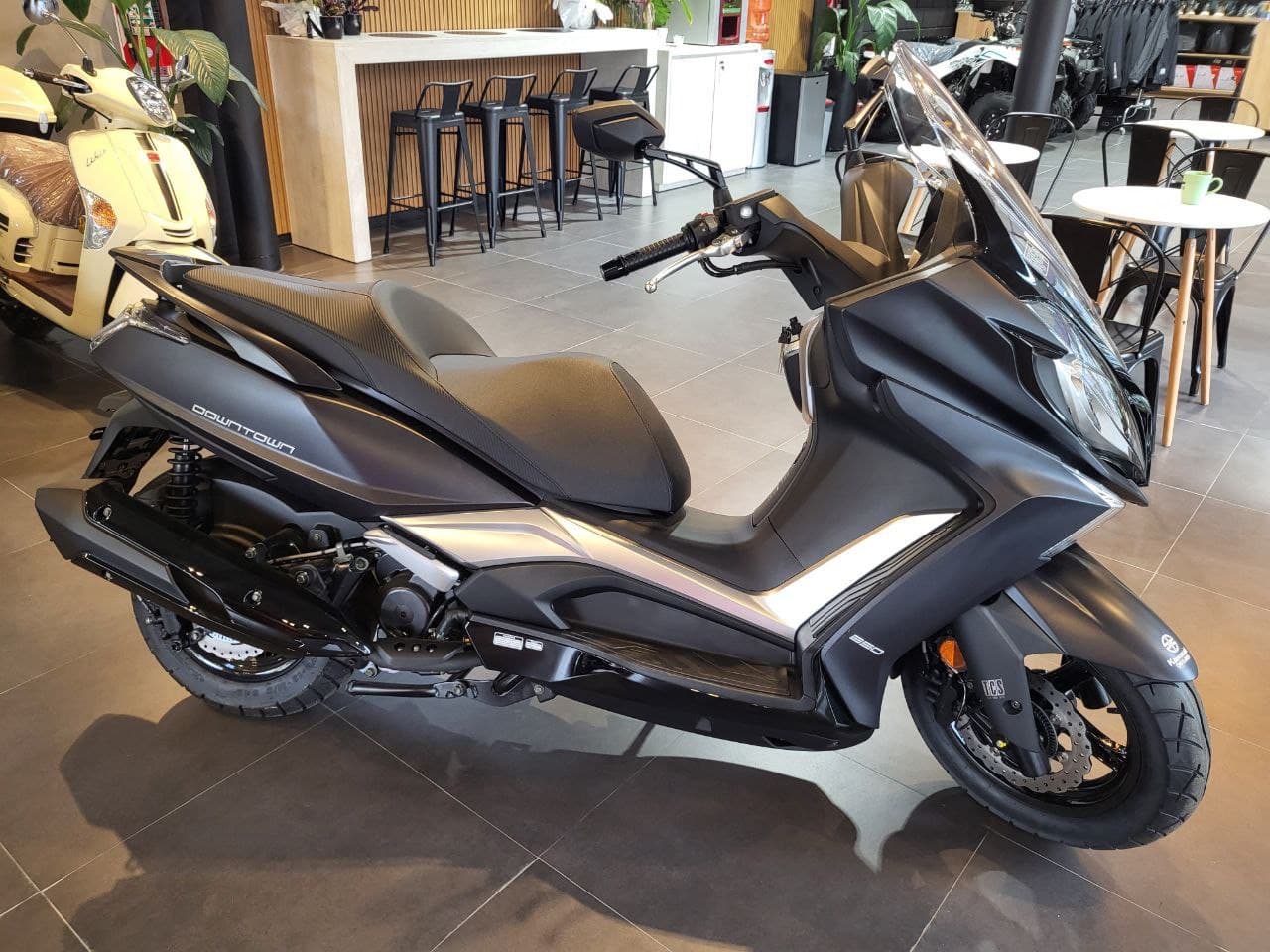Kymco Downtown 350 I Foto #15