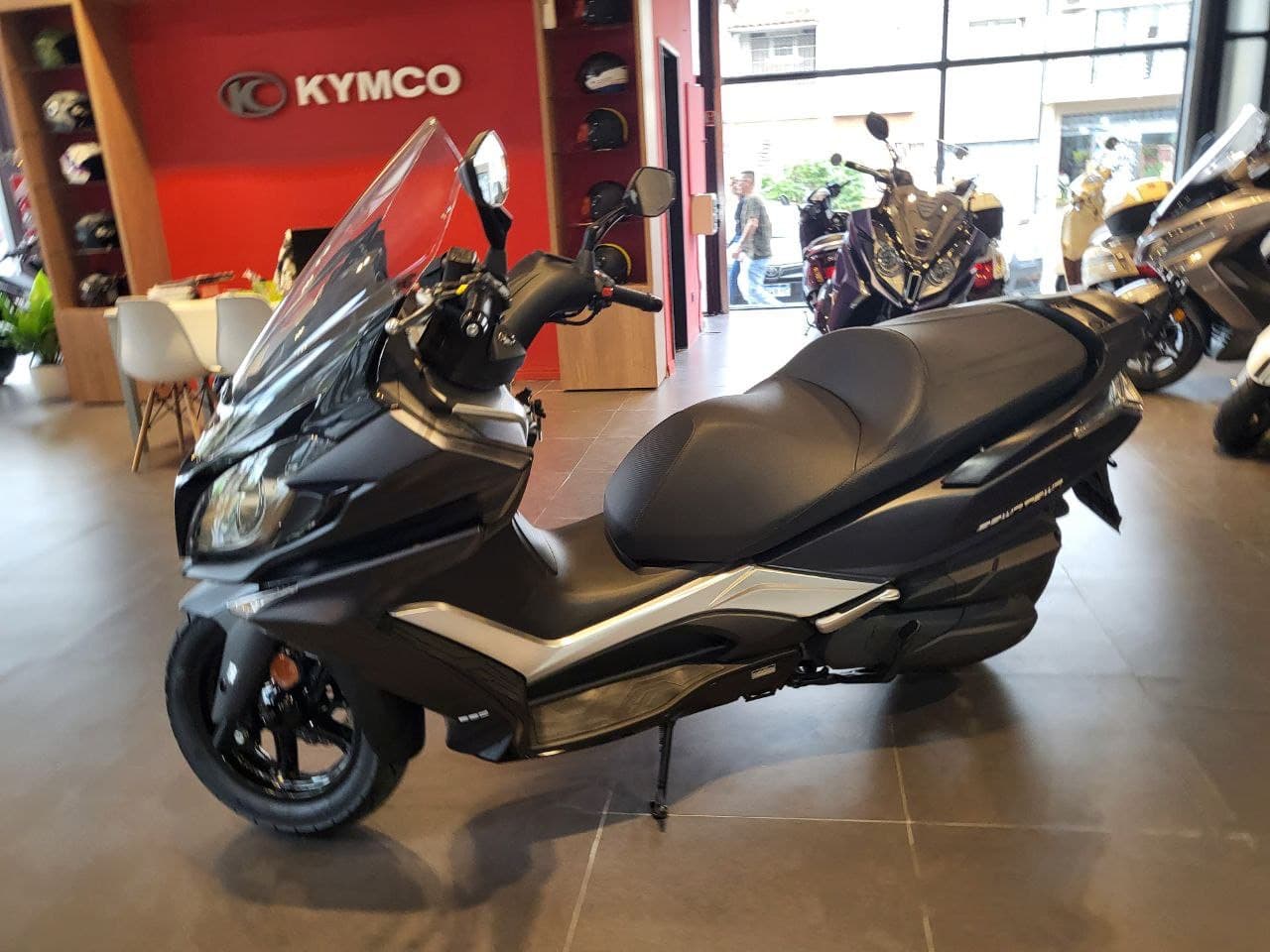Kymco Downtown 350 I Foto #16