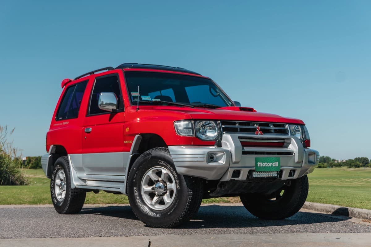 1998 Mitsubishi Montero 2.8 TD Metal-Top Coupé